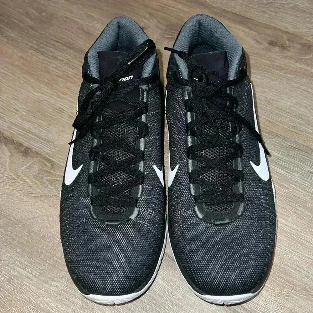 Nike Zoom Ascention Youth Athletic Shoes
